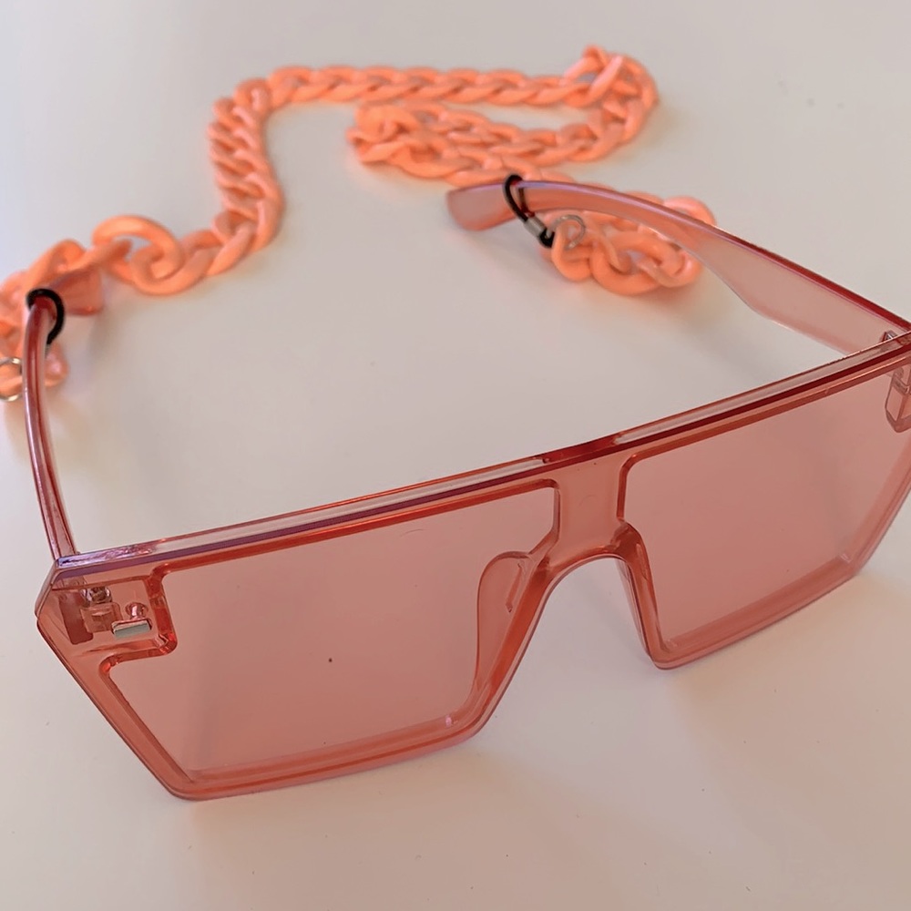 Peach Shades w/ chain link holder